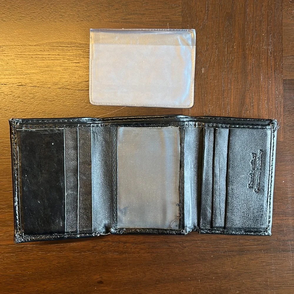 Tampa Bay Buccaneers genuine leather wallet
